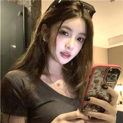 金爪女郎
